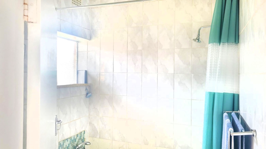 2 Bedroom Property for Sale in Linden Gauteng