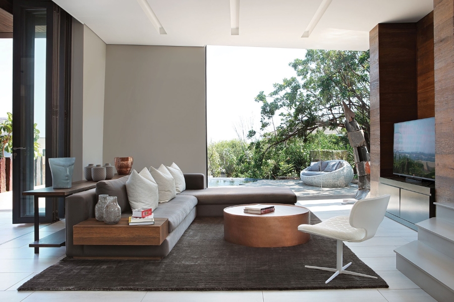 To Let 5 Bedroom Property for Rent in Benmore Gardens Gauteng