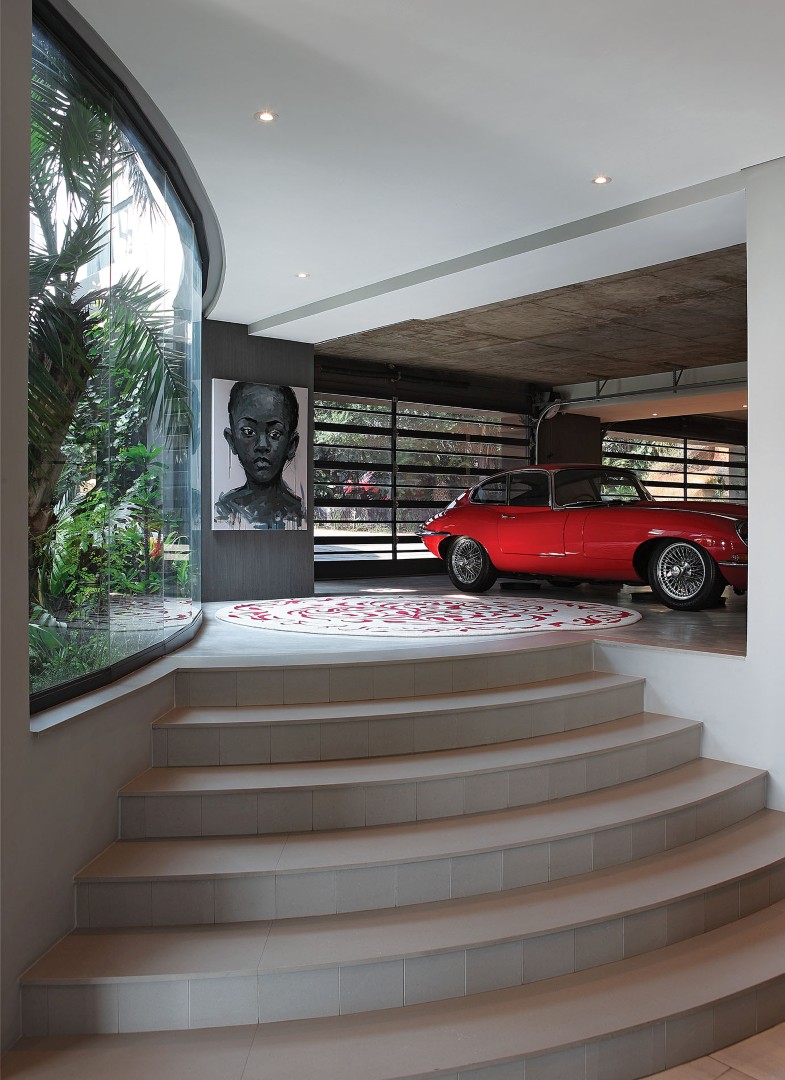 To Let 5 Bedroom Property for Rent in Benmore Gardens Gauteng