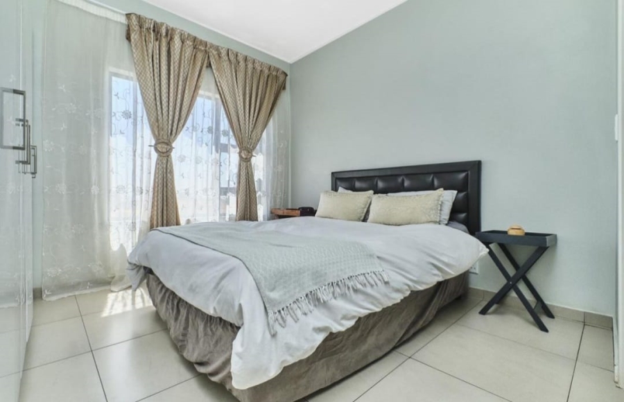 To Let 2 Bedroom Property for Rent in North Riding Gauteng