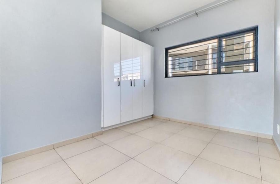 To Let 2 Bedroom Property for Rent in North Riding Gauteng