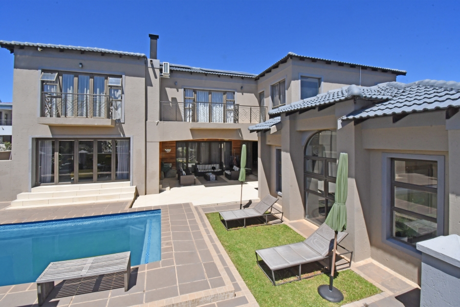 4 Bedroom Property for Sale in Blue Valley Golf Estate Gauteng