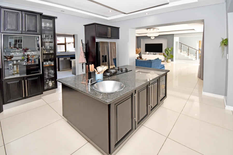 4 Bedroom Property for Sale in Blue Valley Golf Estate Gauteng