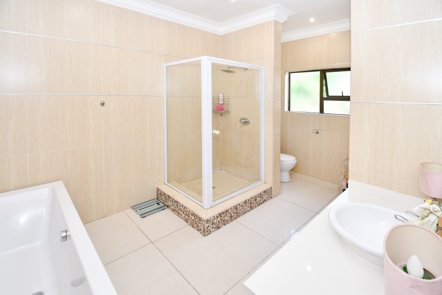 4 Bedroom Property for Sale in Blue Valley Golf Estate Gauteng