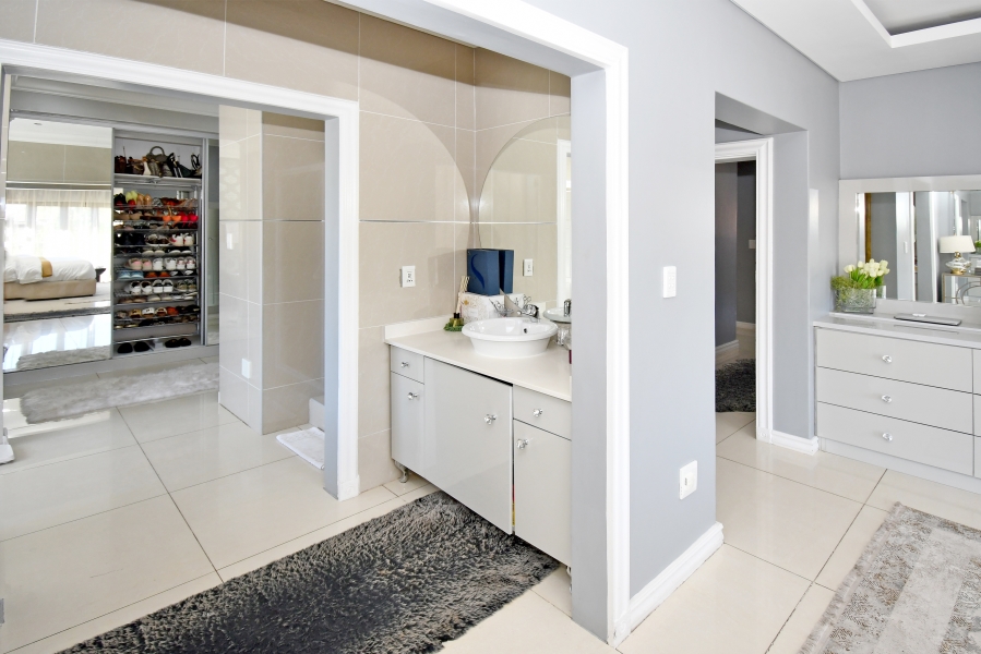 4 Bedroom Property for Sale in Blue Valley Golf Estate Gauteng