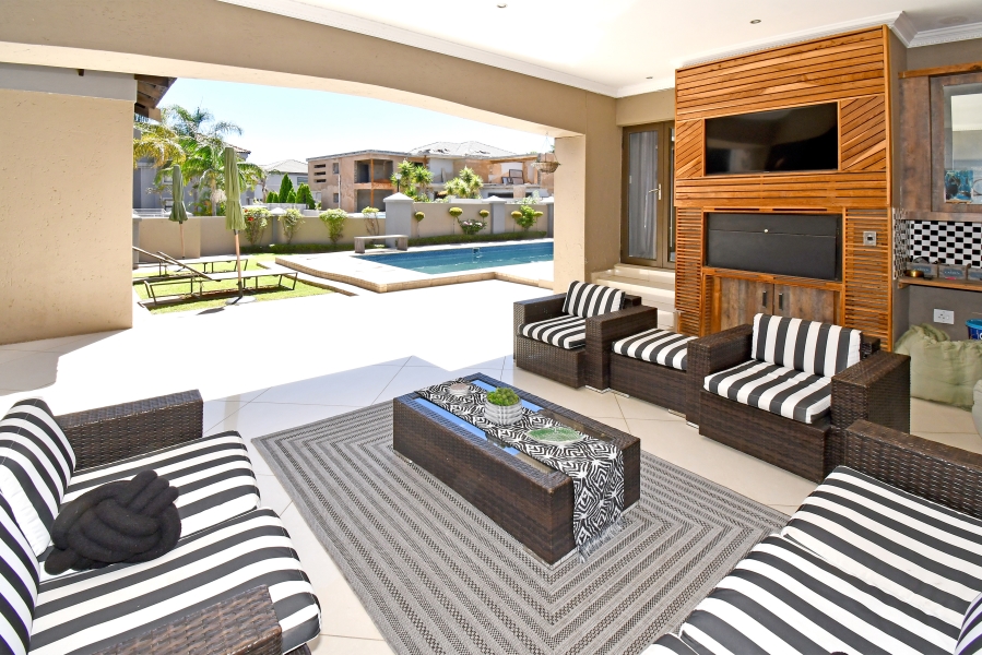 4 Bedroom Property for Sale in Blue Valley Golf Estate Gauteng