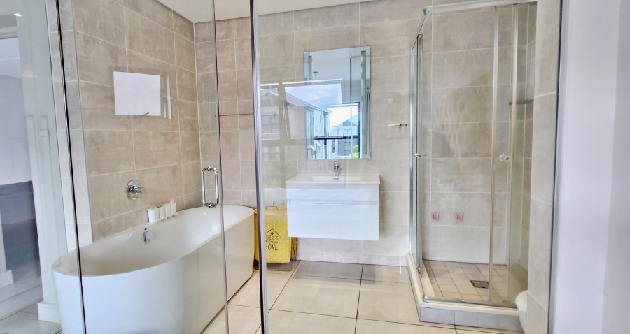 3 Bedroom Property for Sale in Waterfall Gauteng