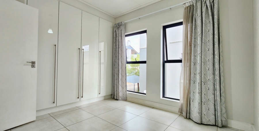 3 Bedroom Property for Sale in Waterfall Gauteng