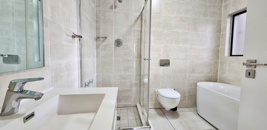 3 Bedroom Property for Sale in Waterfall Gauteng