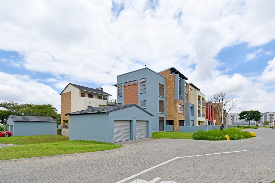 To Let 2 Bedroom Property for Rent in Noordwyk Gauteng