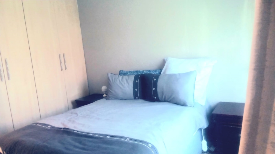 2 Bedroom Property for Sale in Lombardy East Gauteng