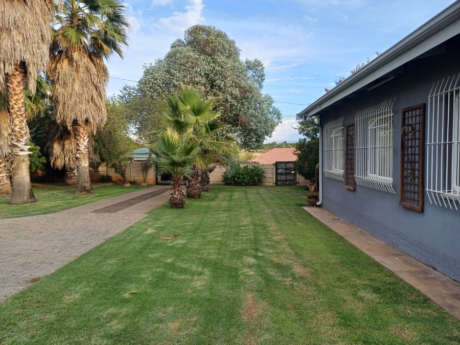 3 Bedroom Property for Sale in Rothdene Gauteng
