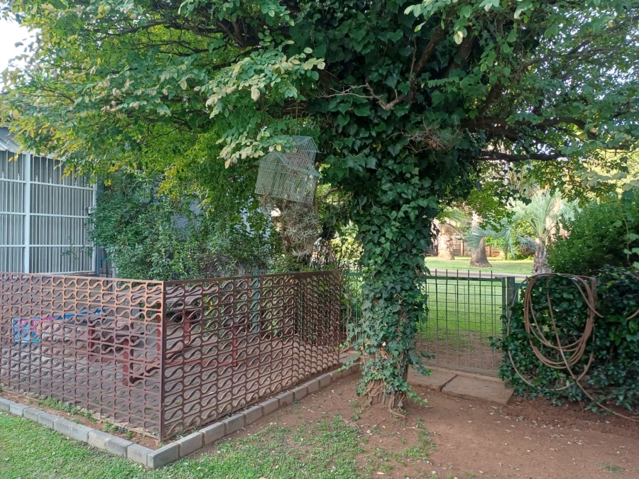 3 Bedroom Property for Sale in Rothdene Gauteng