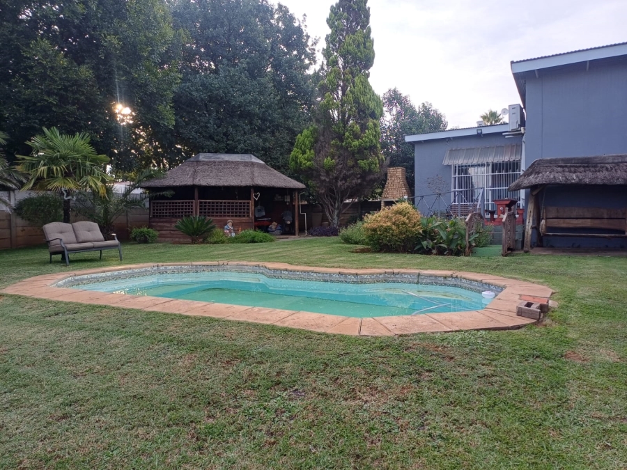 3 Bedroom Property for Sale in Rothdene Gauteng