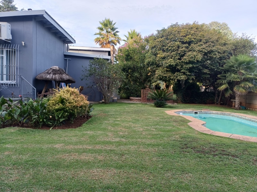 3 Bedroom Property for Sale in Rothdene Gauteng