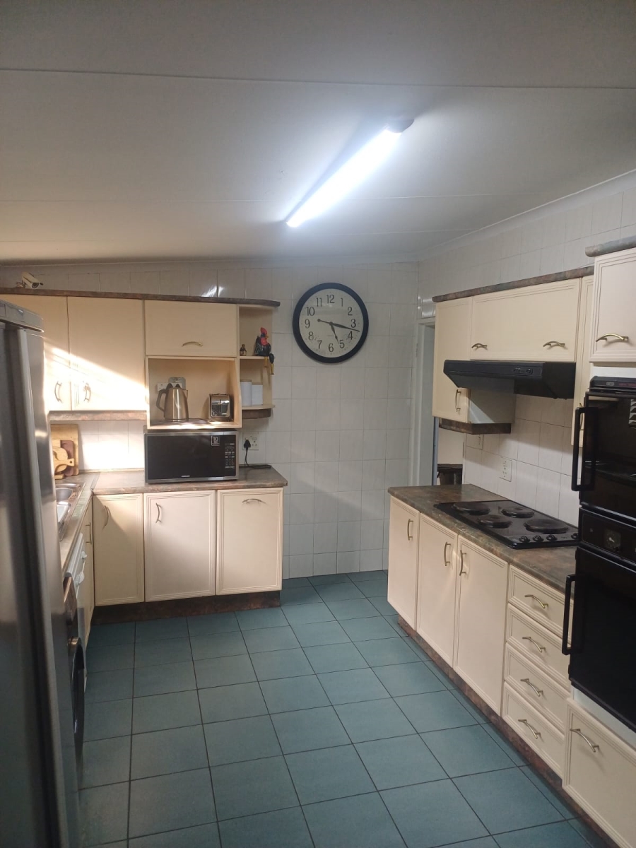 3 Bedroom Property for Sale in Rothdene Gauteng