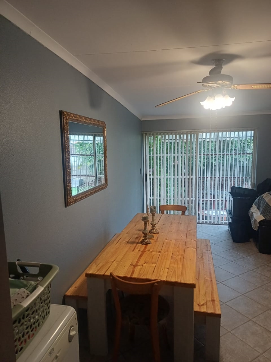 3 Bedroom Property for Sale in Rothdene Gauteng