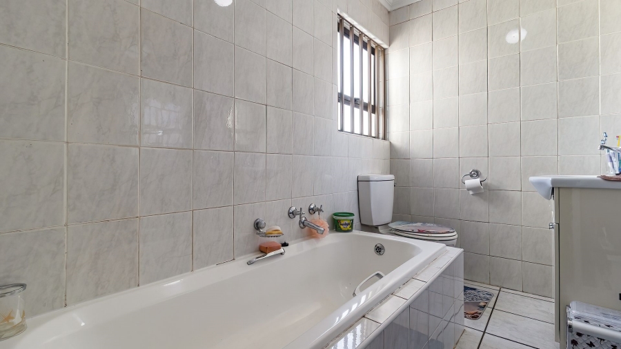 2 Bedroom Property for Sale in Linksfield Gauteng