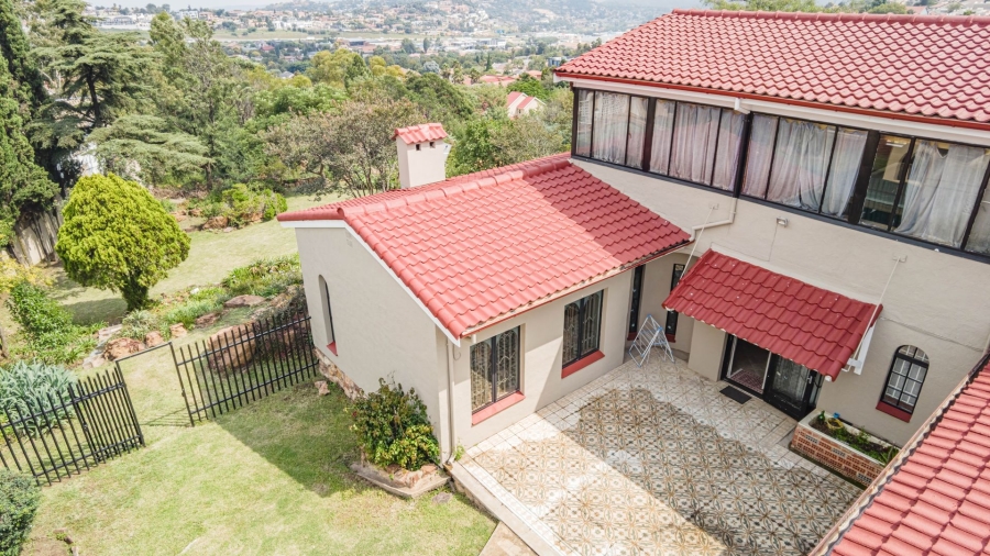 8 Bedroom Property for Sale in Oakdene Gauteng