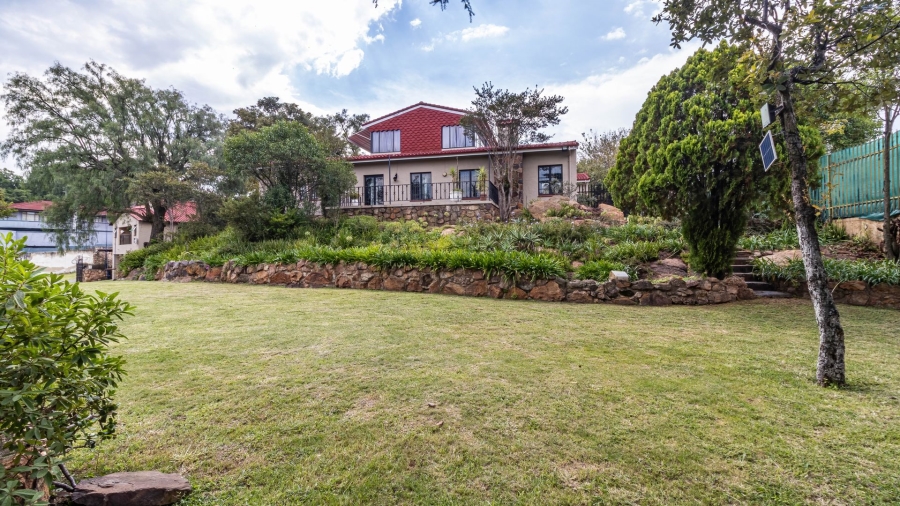 8 Bedroom Property for Sale in Oakdene Gauteng