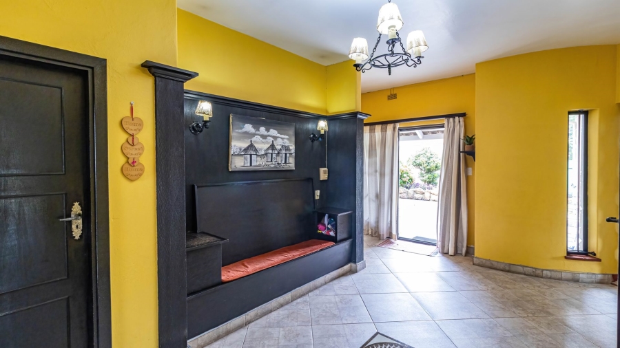 8 Bedroom Property for Sale in Oakdene Gauteng