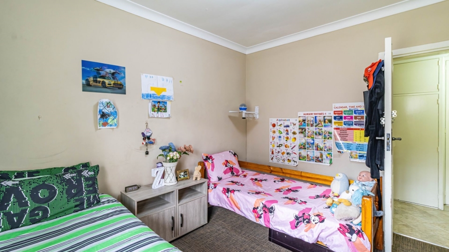 8 Bedroom Property for Sale in Oakdene Gauteng