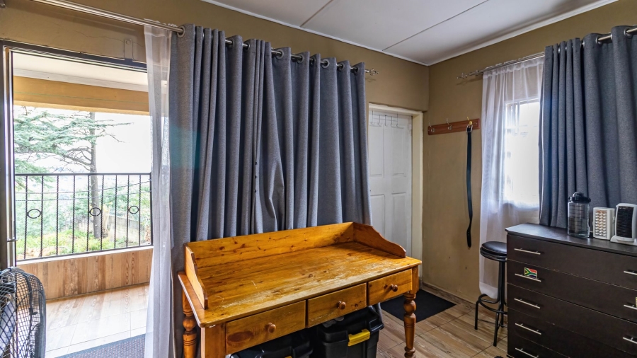 8 Bedroom Property for Sale in Oakdene Gauteng