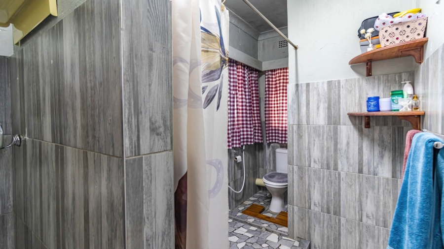 8 Bedroom Property for Sale in Oakdene Gauteng