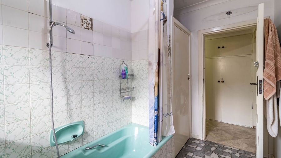 8 Bedroom Property for Sale in Oakdene Gauteng