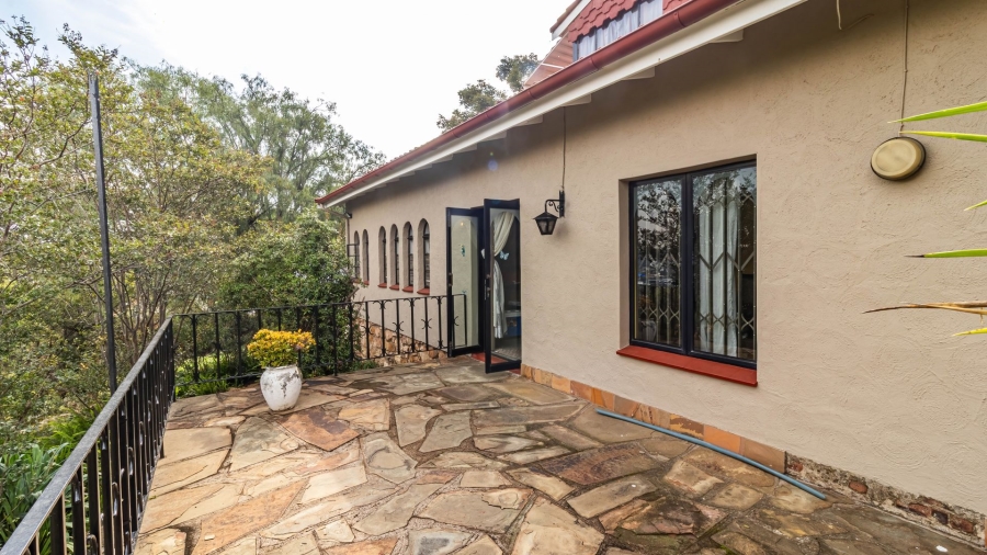 8 Bedroom Property for Sale in Oakdene Gauteng