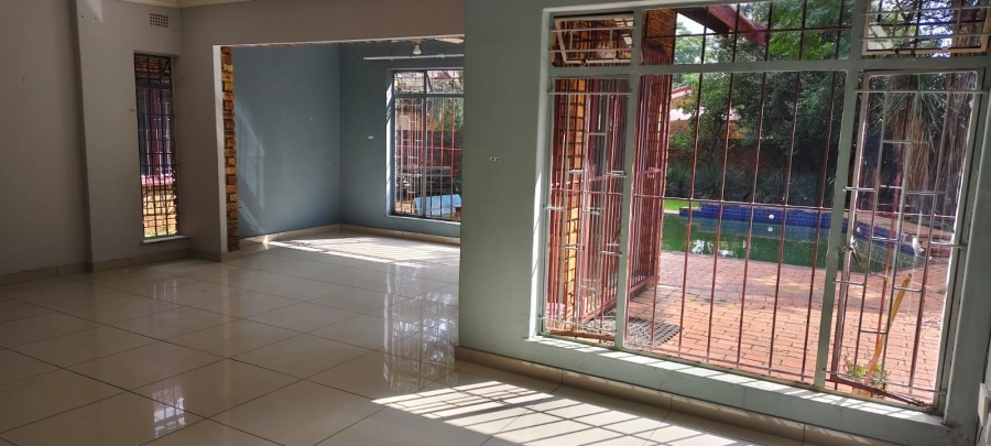 3 Bedroom Property for Sale in Selcourt Gauteng