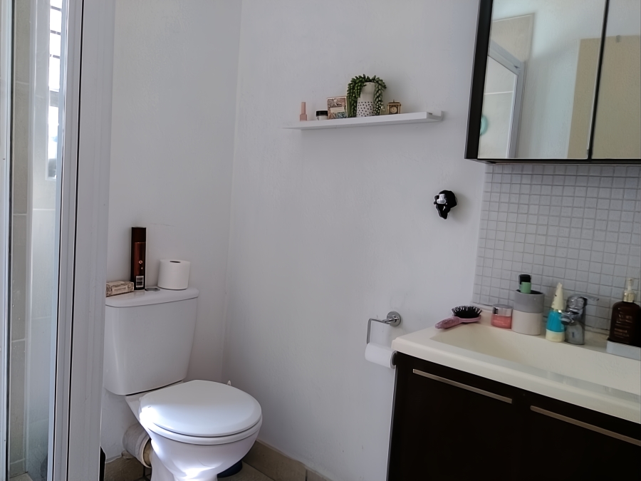 2 Bedroom Property for Sale in Bryanston Gauteng