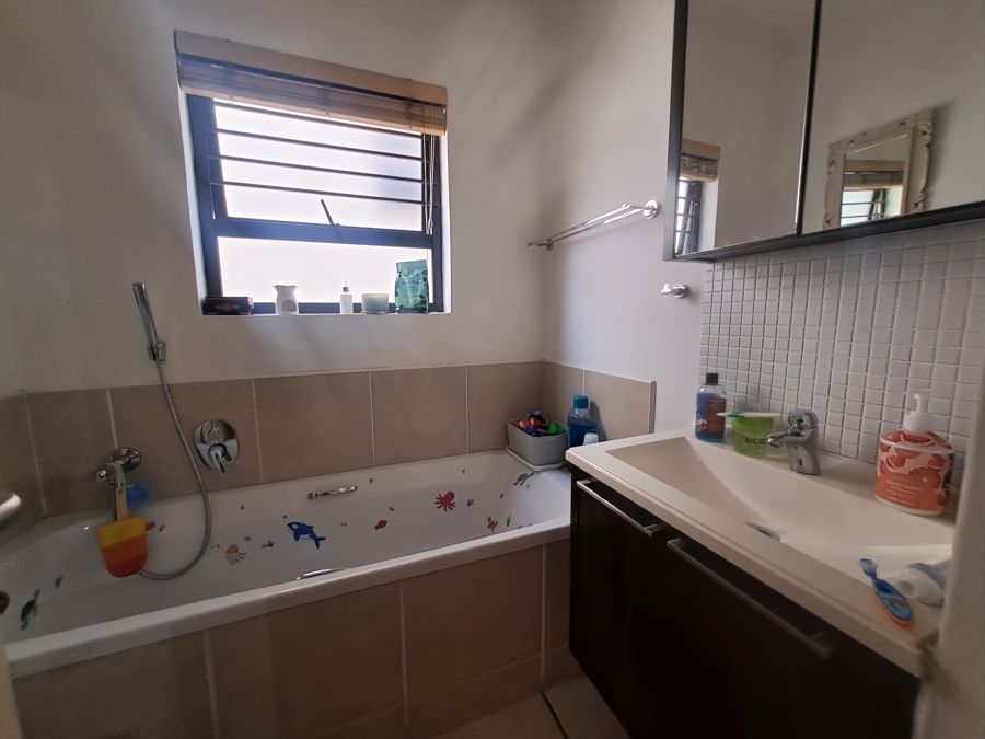 2 Bedroom Property for Sale in Bryanston Gauteng