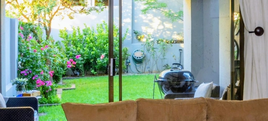 2 Bedroom Property for Sale in Bryanston Gauteng