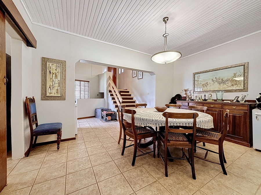 4 Bedroom Property for Sale in Faerie Glen Gauteng