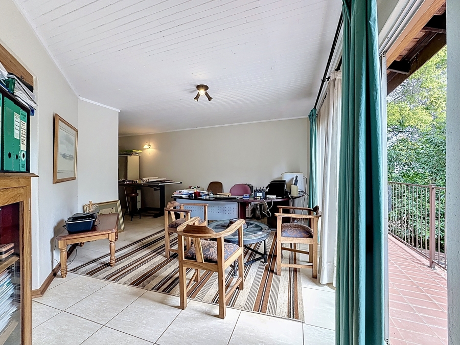 4 Bedroom Property for Sale in Faerie Glen Gauteng