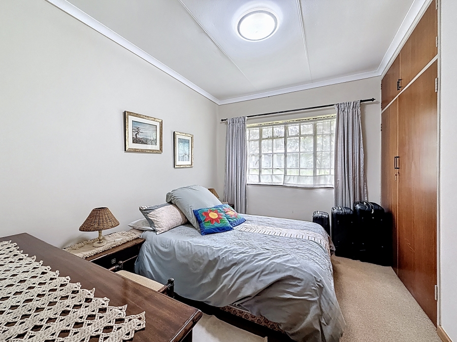 4 Bedroom Property for Sale in Faerie Glen Gauteng