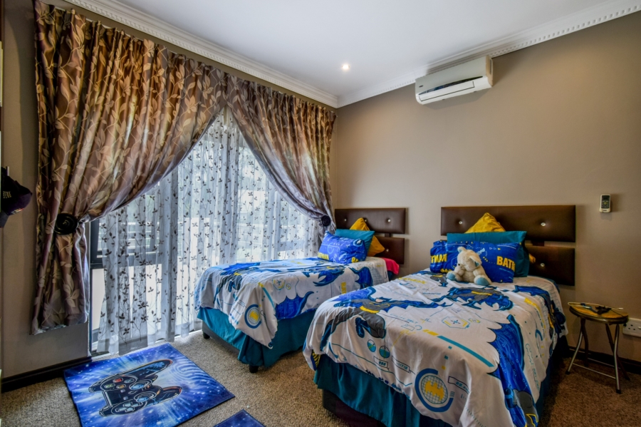 5 Bedroom Property for Sale in Willow Acres Gauteng