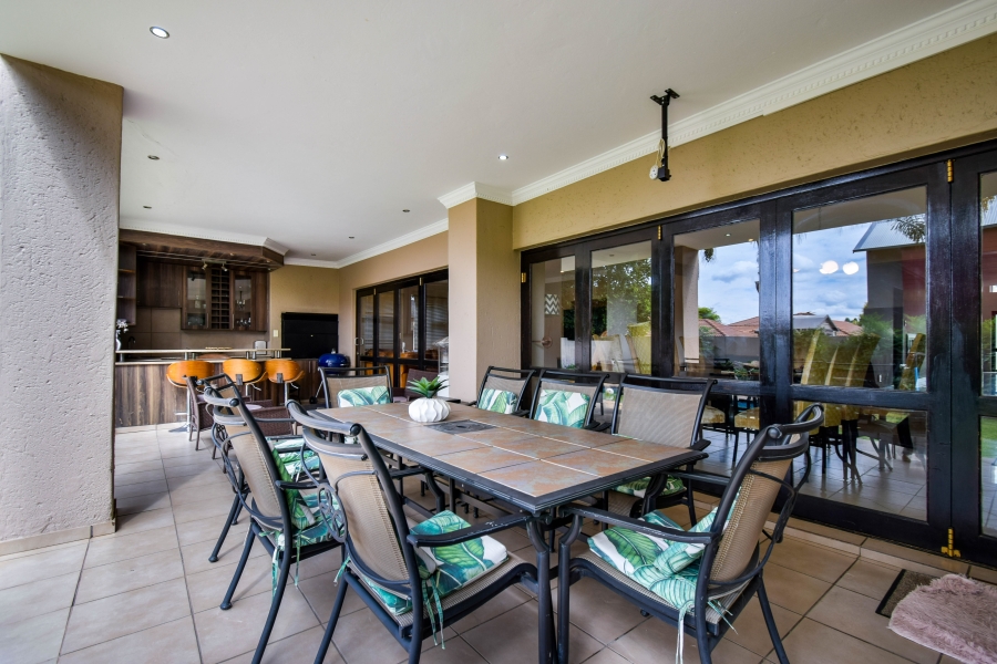 5 Bedroom Property for Sale in Willow Acres Gauteng