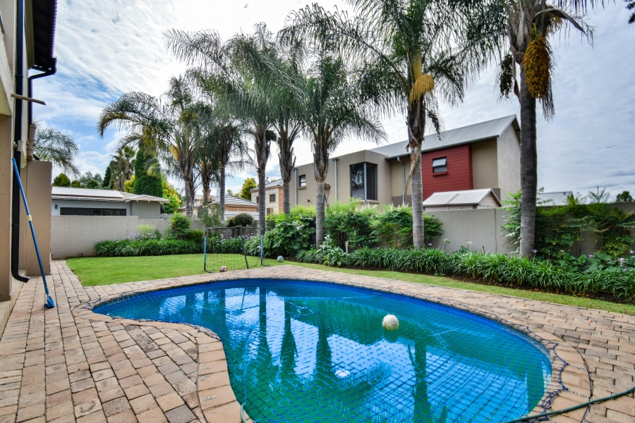 5 Bedroom Property for Sale in Willow Acres Gauteng