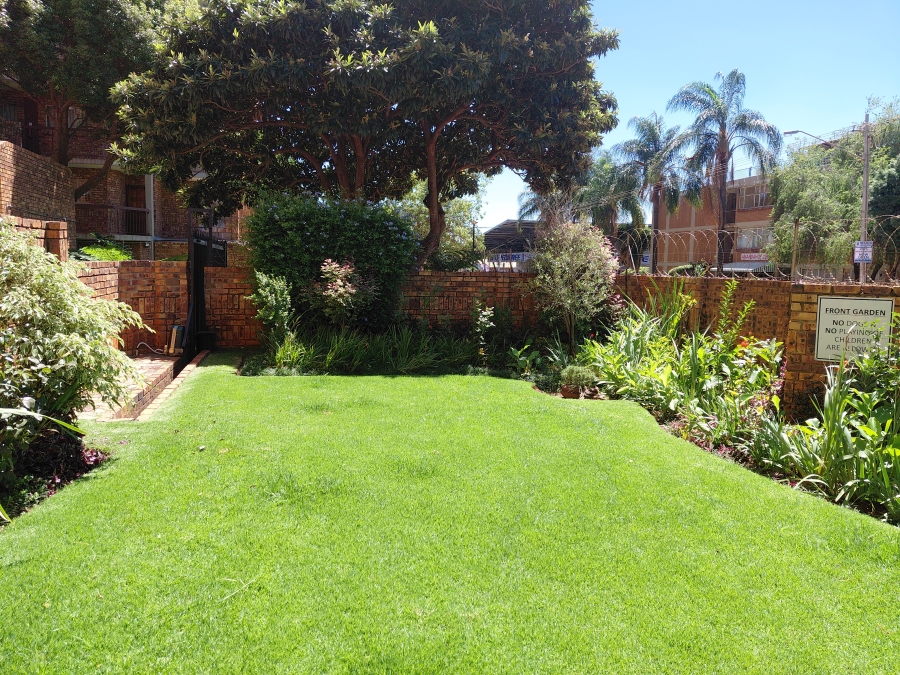 2 Bedroom Property for Sale in Pretoria North Gauteng