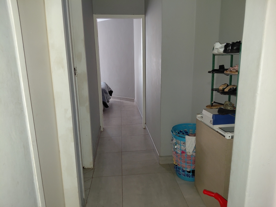 2 Bedroom Property for Sale in Pretoria North Gauteng