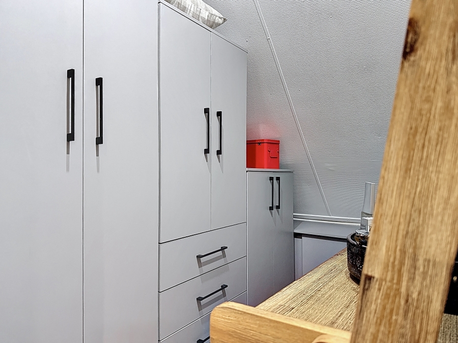 4 Bedroom Property for Sale in Faerie Glen Gauteng