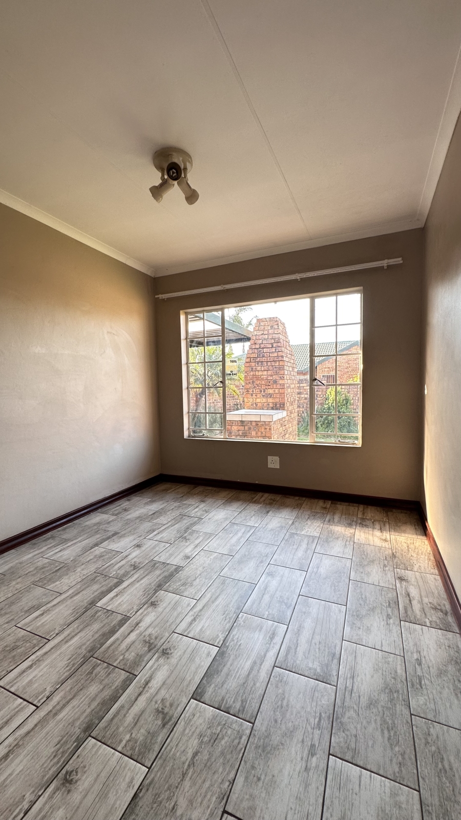 To Let 2 Bedroom Property for Rent in Highveld Gauteng