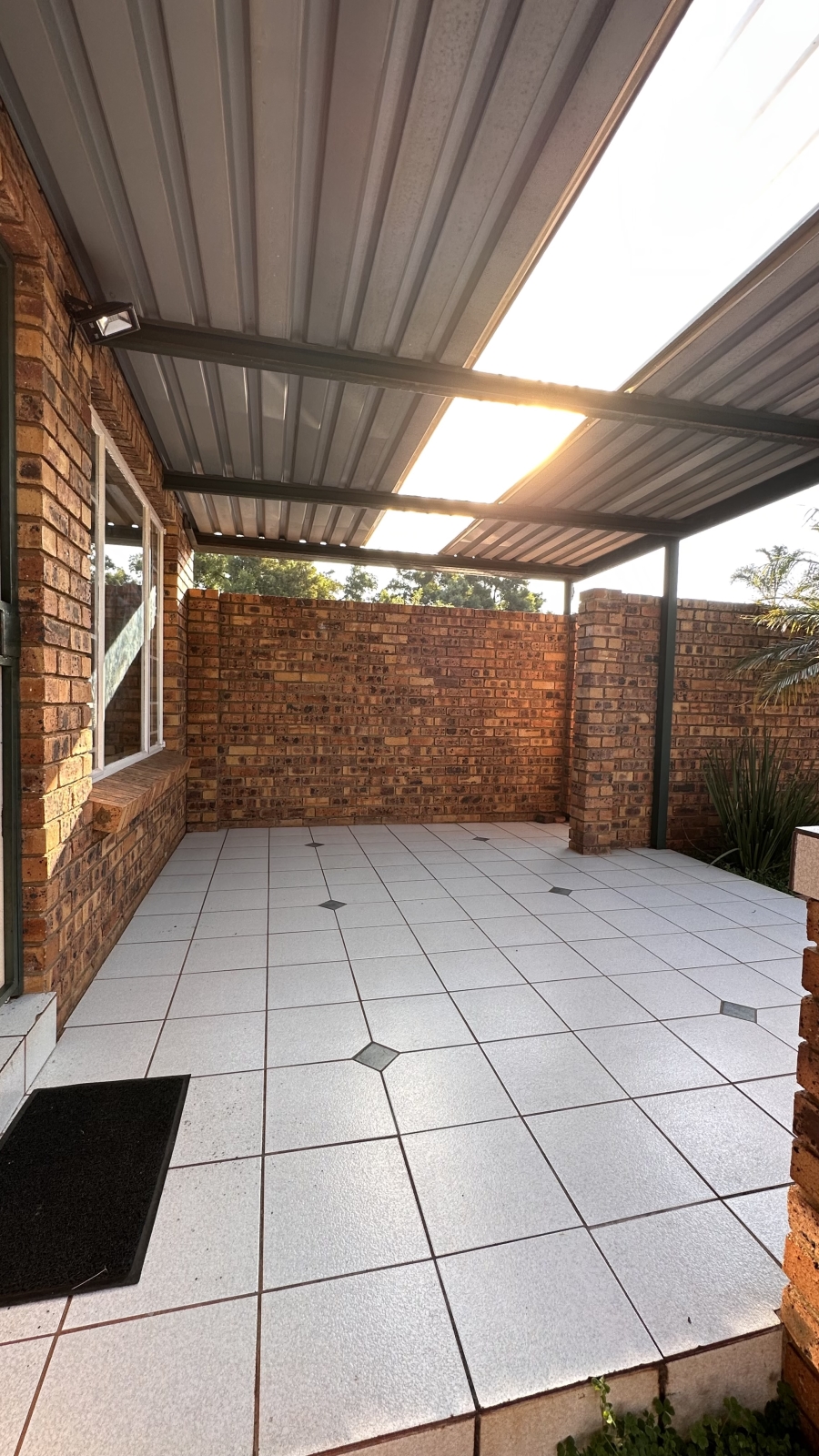 To Let 2 Bedroom Property for Rent in Highveld Gauteng