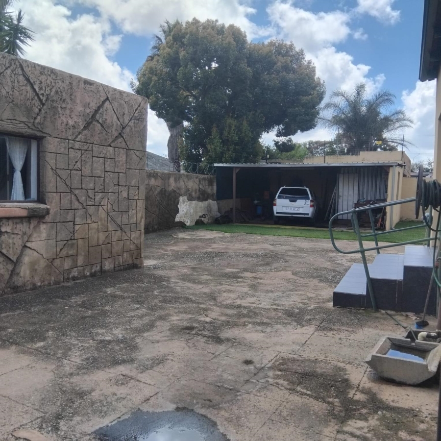 4 Bedroom Property for Sale in Homelake Gauteng