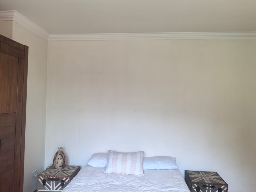 4 Bedroom Property for Sale in Roodekrans Gauteng