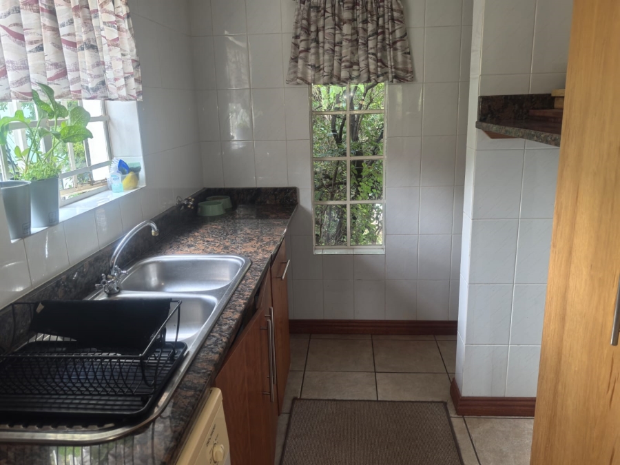 4 Bedroom Property for Sale in Roodekrans Gauteng