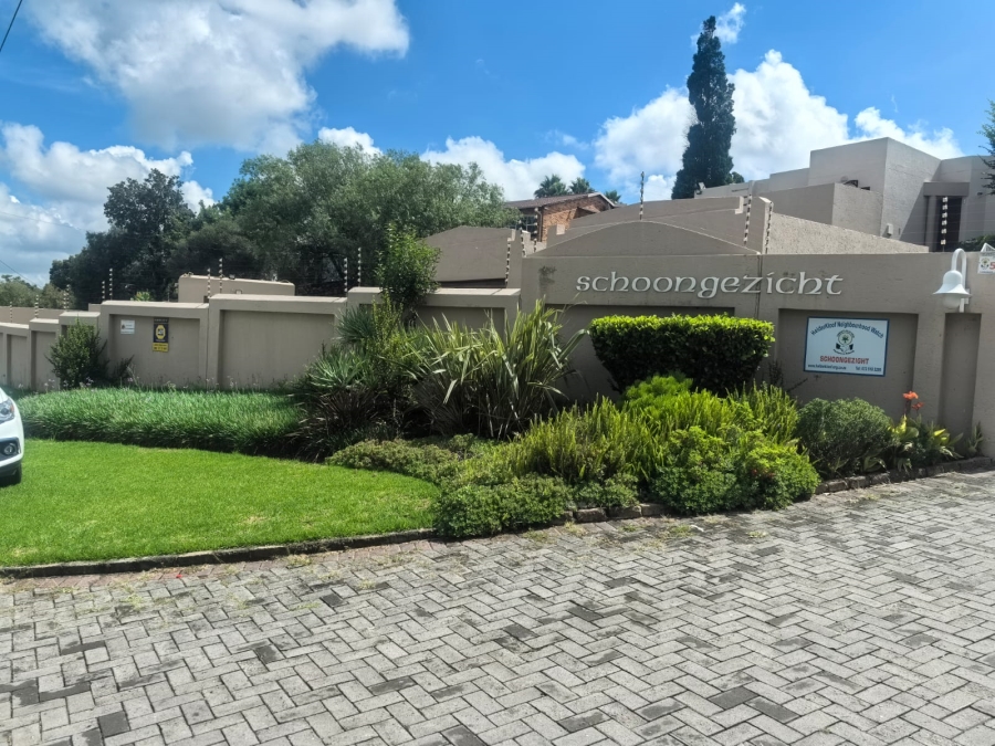 3 Bedroom Property for Sale in Helderkruin Gauteng