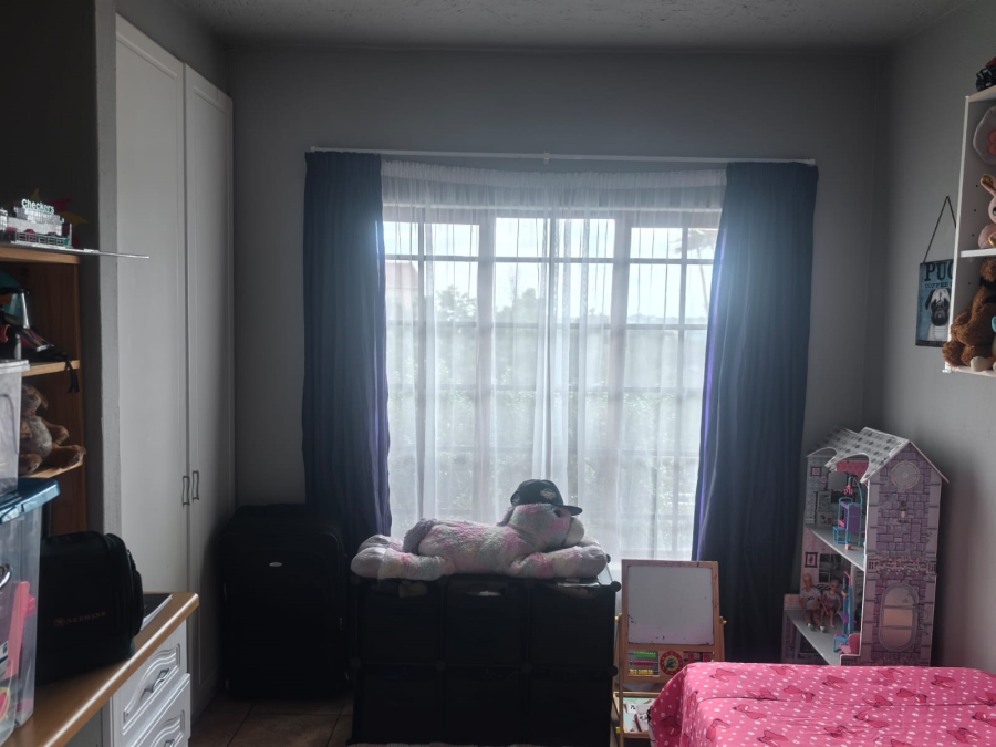 3 Bedroom Property for Sale in Helderkruin Gauteng